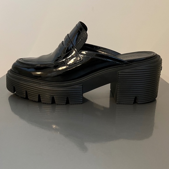 Stuart Weitzman Soho Mule Slip-on Loafer Lug Sole Black Women's Size 6 / 36.5 - Picture 6 of 12